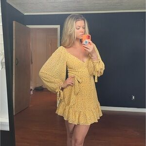 ✨ NWT Yellow Tie-Waist Mini Dress | Romantic Cottagecore Boho ✨